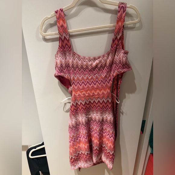 House of Harlow 1960 Pink and Red Zigzag Mini Dress - Picture 4 of 10